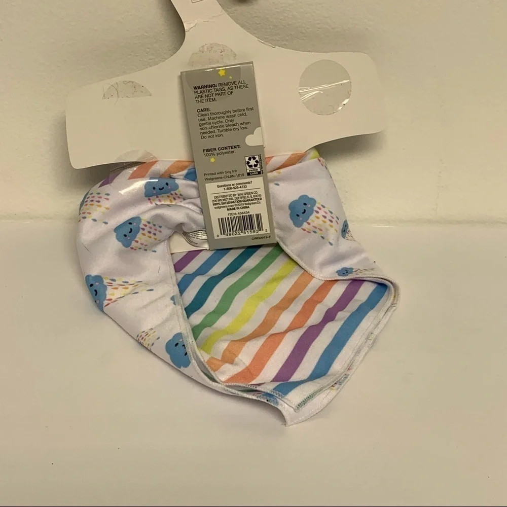 NEW |MOON AND STARS| INFANT/BABY BANDANA BIBS 0-24 MONTHS (Lot of 4 Bibs)